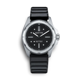 LM01 Type D Acier et cadran Noir