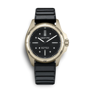 LM01 Type D Acier PVD Or et cadran Noir