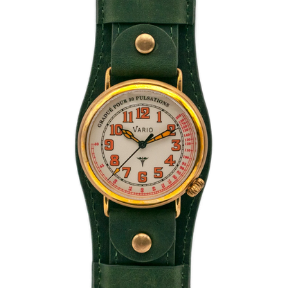 Montre Vario 1918 Medic en laiton avec cadran crème et luminescent orange